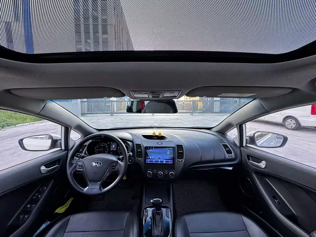 Kia K3 — миниатюра 5