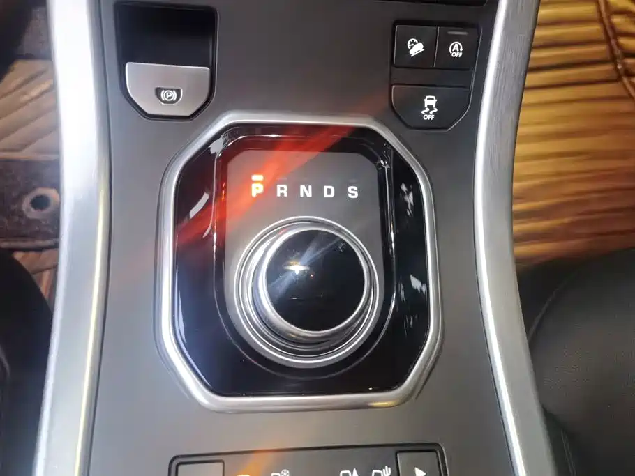 Land Rover Evoque — миниатюра 16