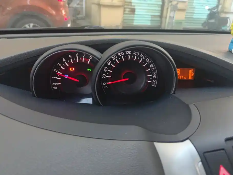Toyota Verso — миниатюра 14