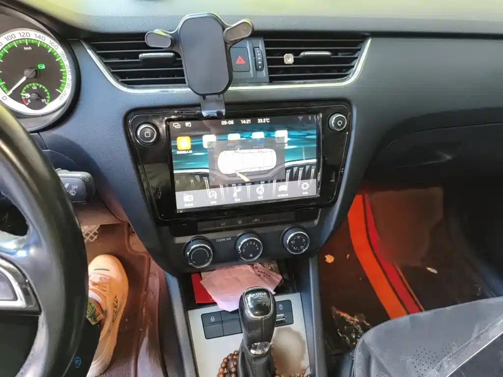 Skoda Octavia — миниатюра 6