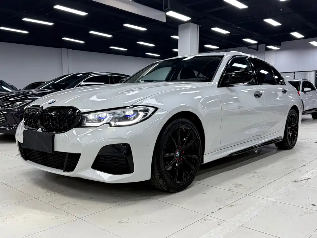 BMW 3 Series 2021