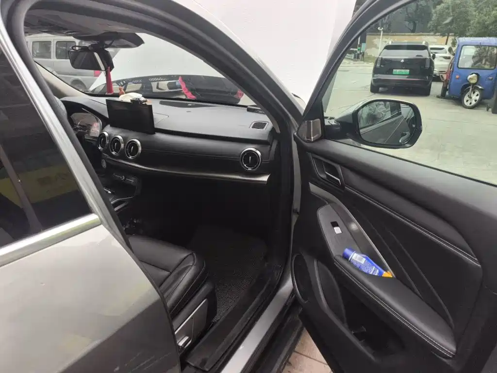 Wey Wey VV6 — миниатюра 18