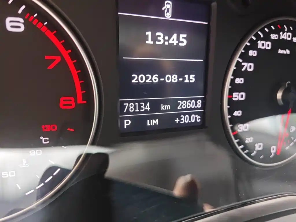 Audi Q2L — миниатюра 5
