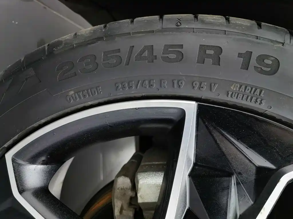 Lynk & Co 02 — миниатюра 24