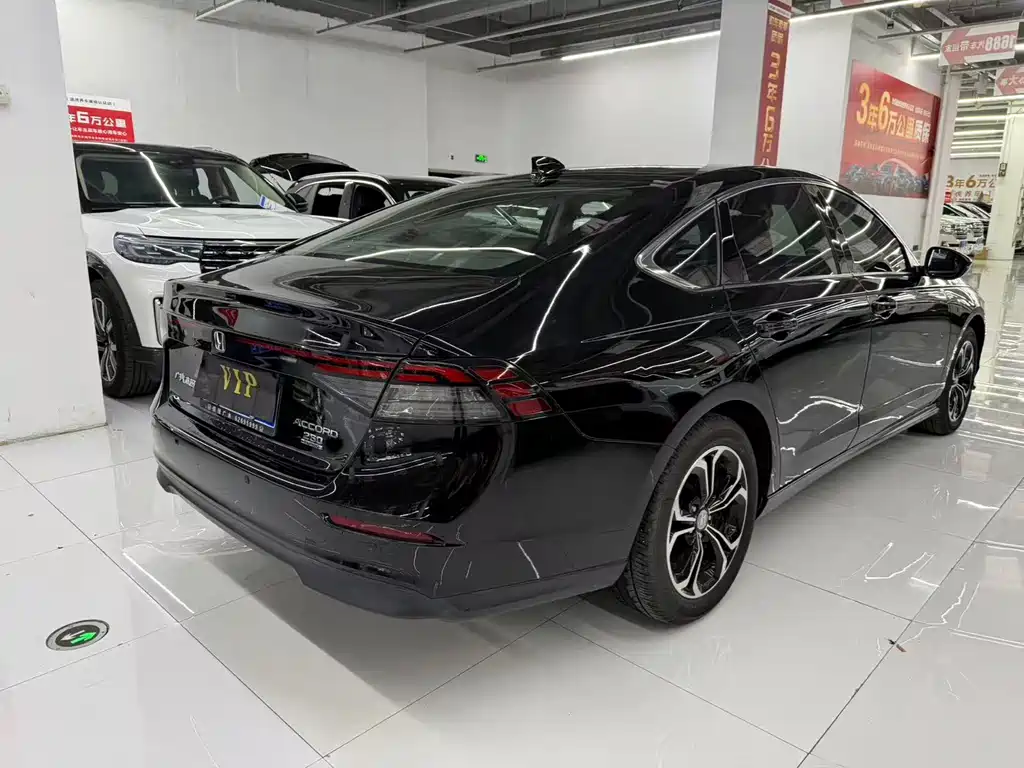Honda Accord — миниатюра 7