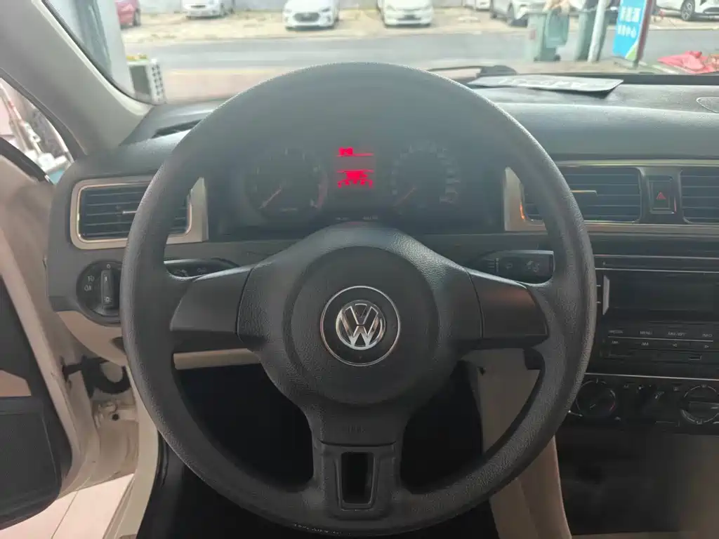 Volkswagen Santana — миниатюра 7