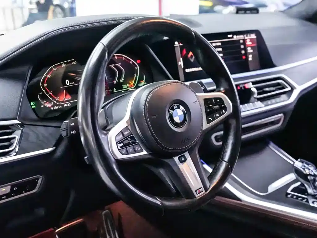 BMW X7 — миниатюра 7