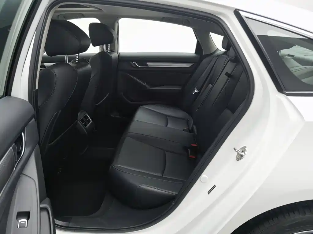 Honda Accord — миниатюра 15