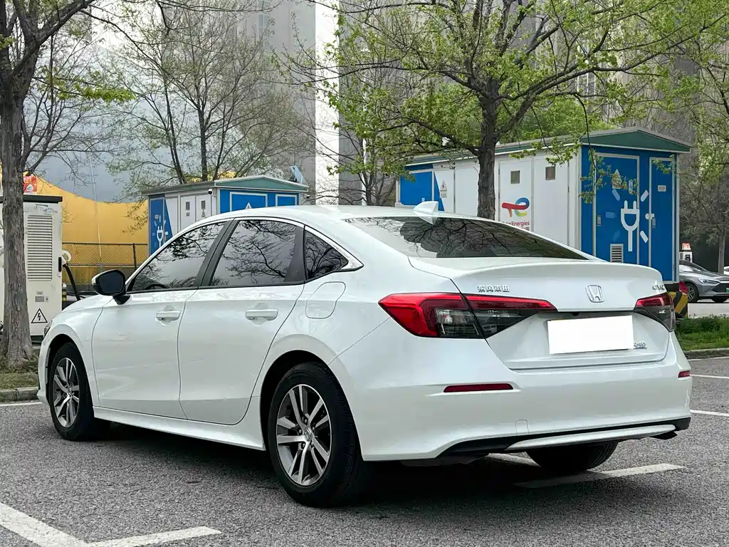Honda Civic — миниатюра 7