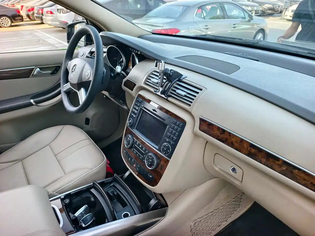 Mercedes-Benz R-Class — миниатюра 13