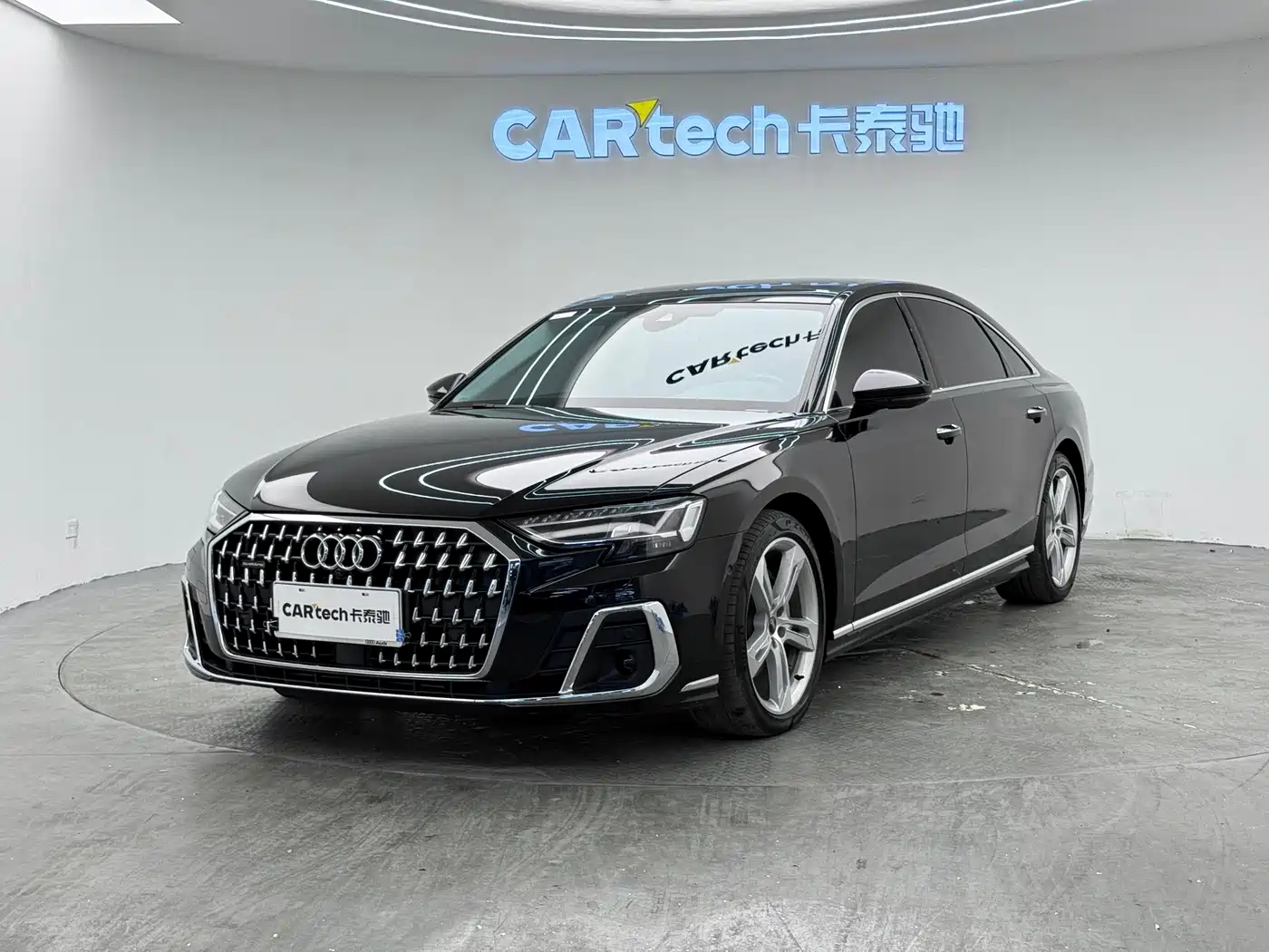 奥迪A8 2023款 A8L 50 TFSI quattro 臻选型 2023