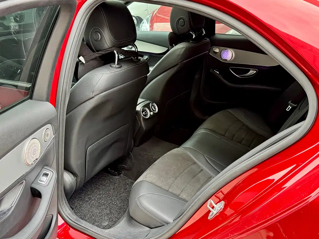 Mercedes-Benz C-Class — миниатюра 16