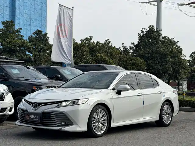 TOYOTA CAMRY 2018