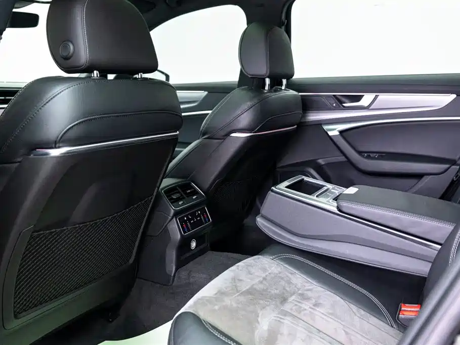 Audi A6L 2020 55 TFSI e quattro
