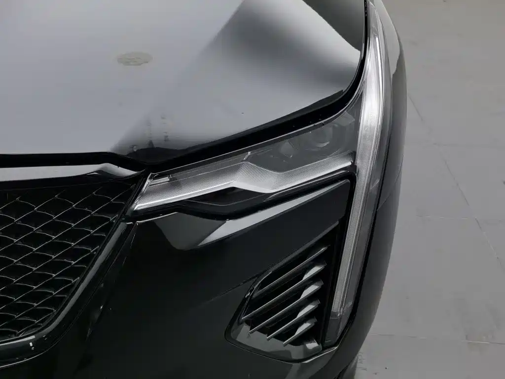 Cadillac CT4 — миниатюра 7