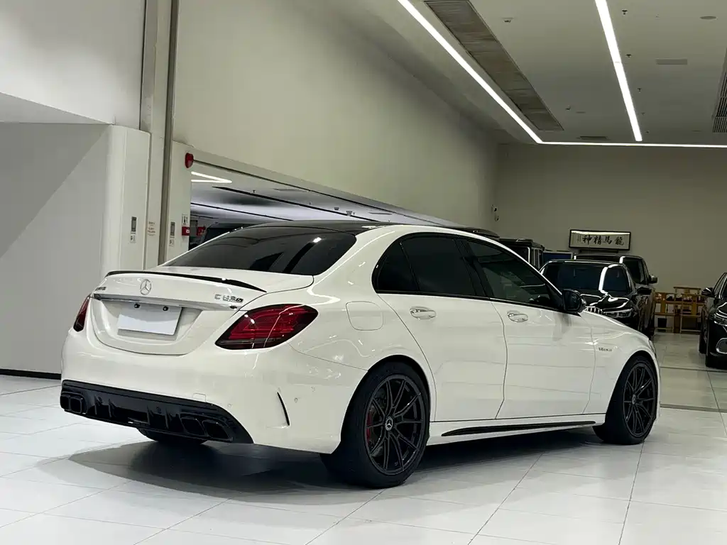 Mercedes-Benz C-Class AMG — миниатюра 5