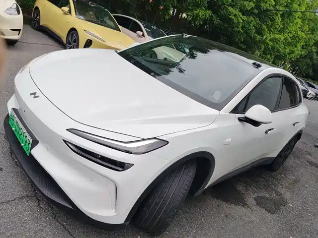 2025 Nio L60