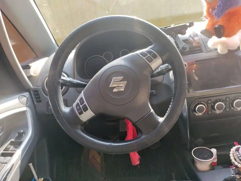 Suzuki SX4 — миниатюра 6