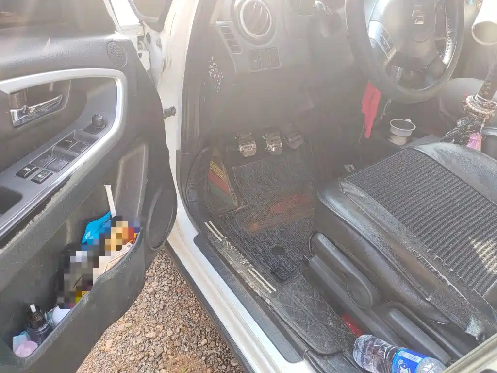 Suzuki SX4 — миниатюра 12