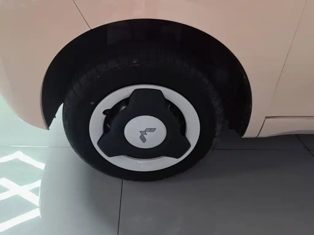 Wuling MINIEV — миниатюра 23