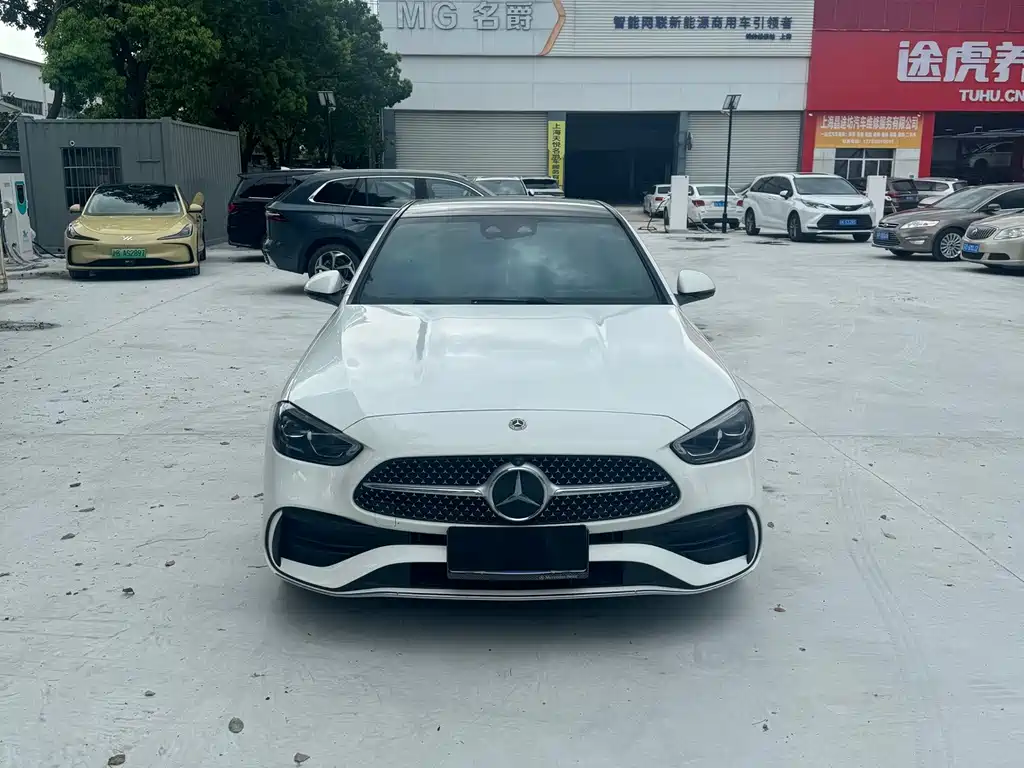 Mercedes-Benz C-Class — миниатюра 2