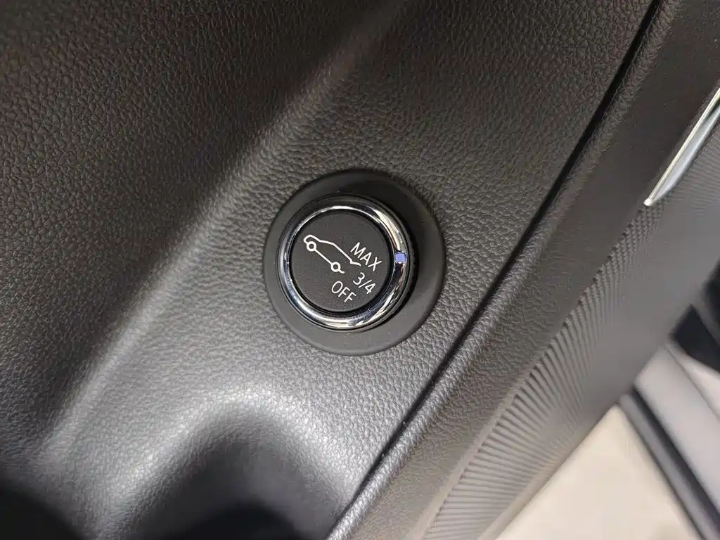 Buick Enclave — миниатюра 21