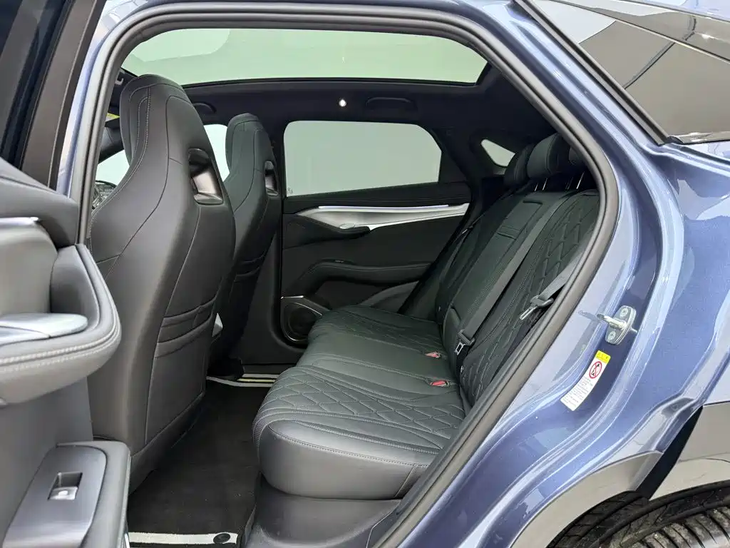 BYD Sealion 07 EV — миниатюра 18