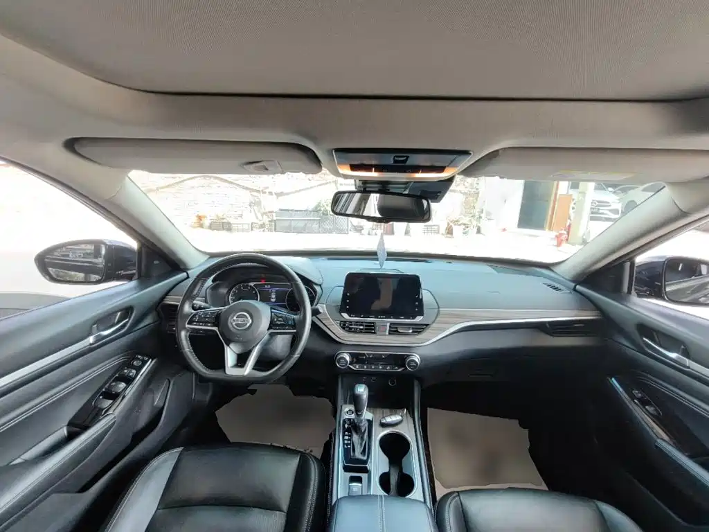 Nissan Teana — миниатюра 10
