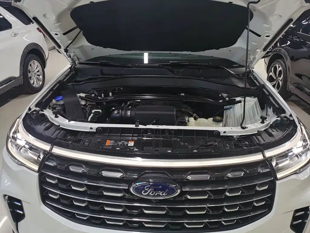 Ford Explorer — миниатюра 4