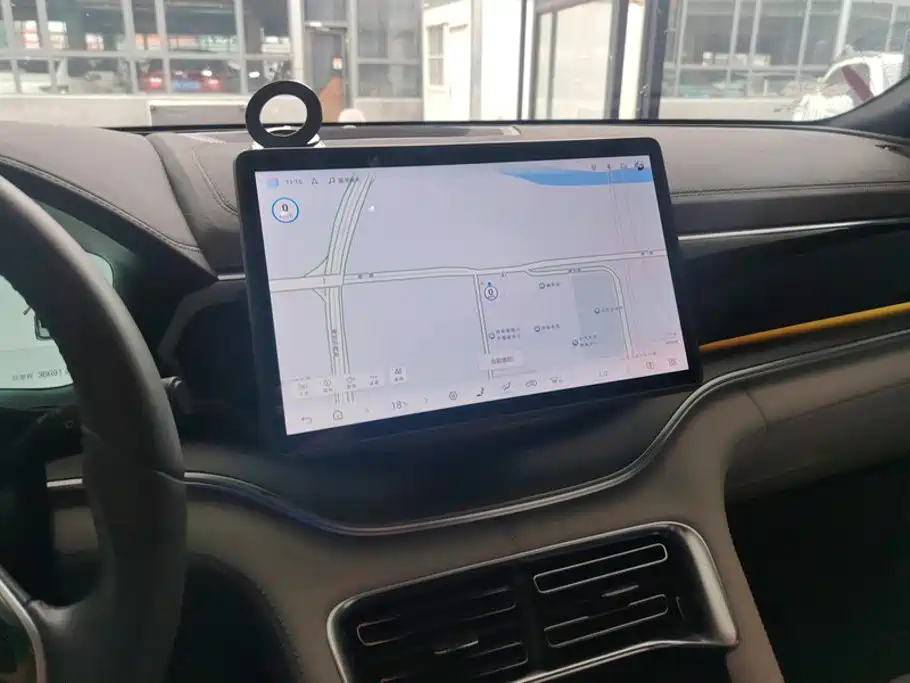 BYD PLUS New Energy — миниатюра 13