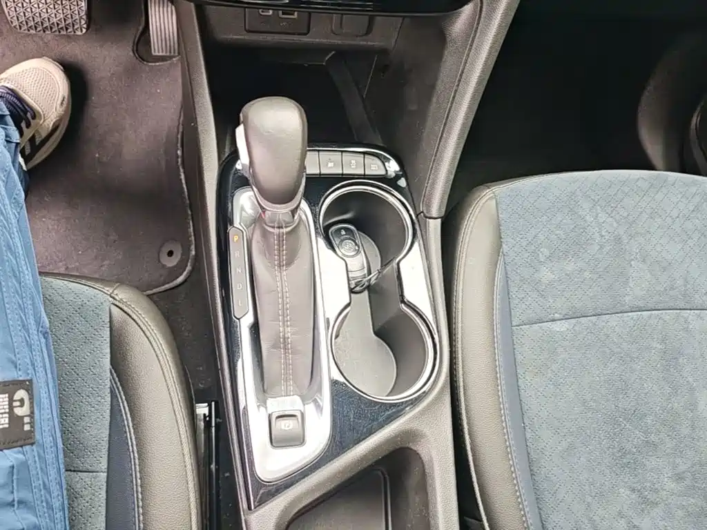 Buick Encore GX — миниатюра 14