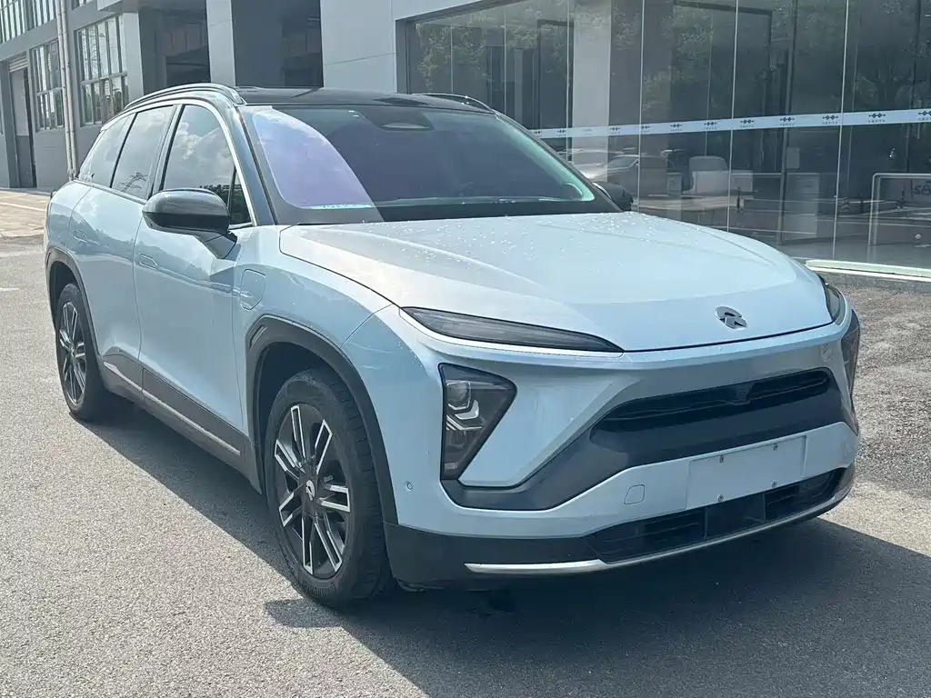 NIO ES6