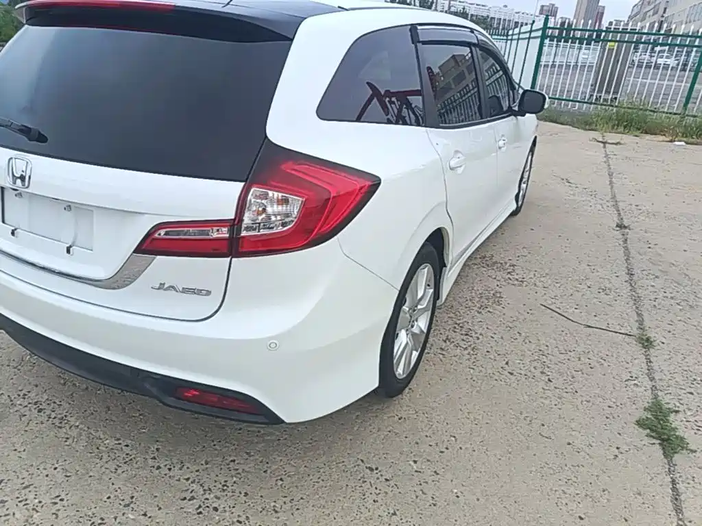Honda Jade — миниатюра 8