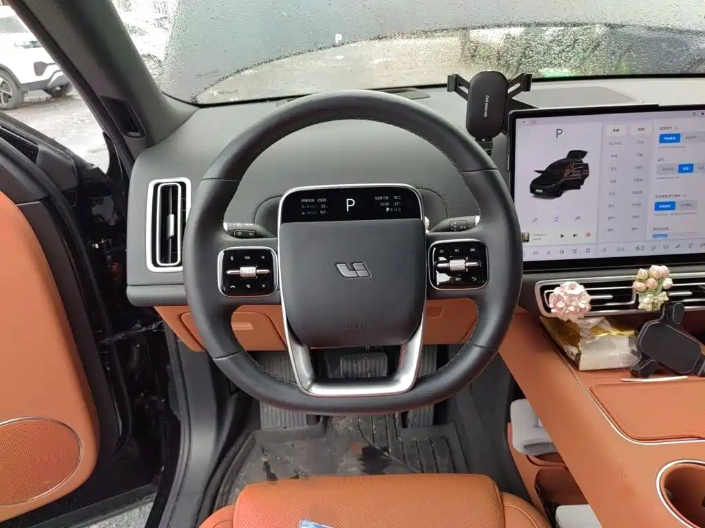 Li Auto Li L8 — миниатюра 3