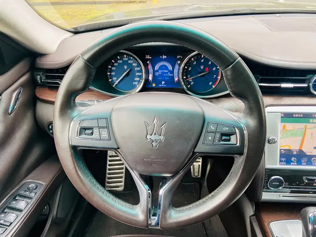 Maserati Quattroporte — миниатюра 13