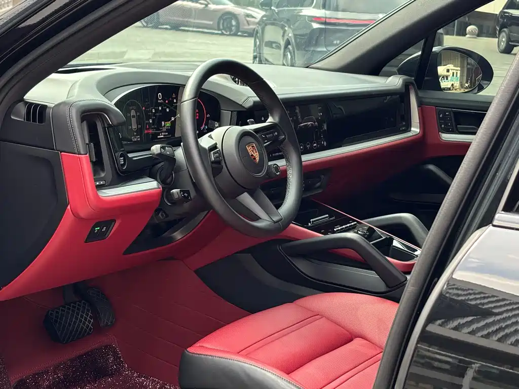Porsche Cayenne — миниатюра 8