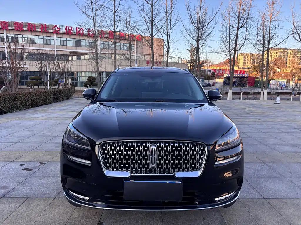LINCOLN ADVENTURER