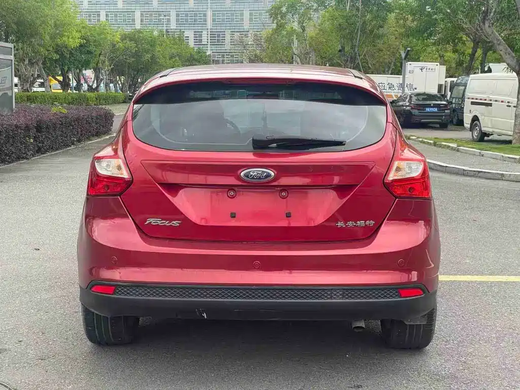 Ford Focus — миниатюра 11