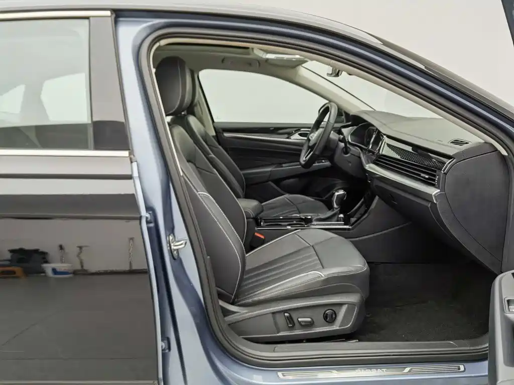 Volkswagen Passat — миниатюра 23