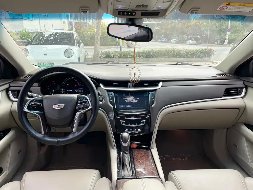 Cadillac XTS — миниатюра 4