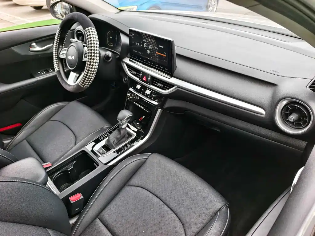 Kia K3 — миниатюра 16