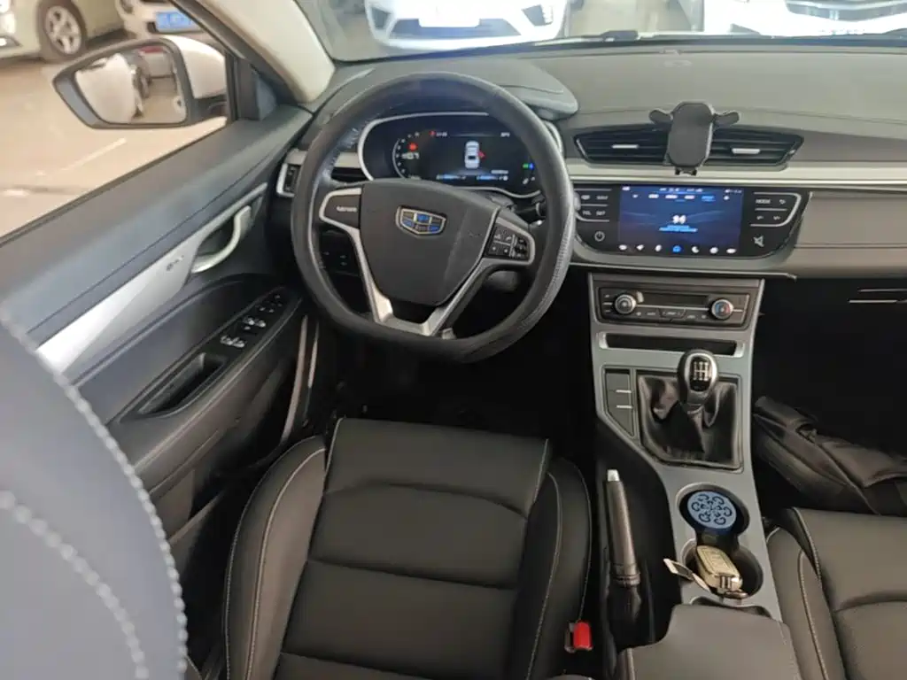 Geely Emgrand — миниатюра 11