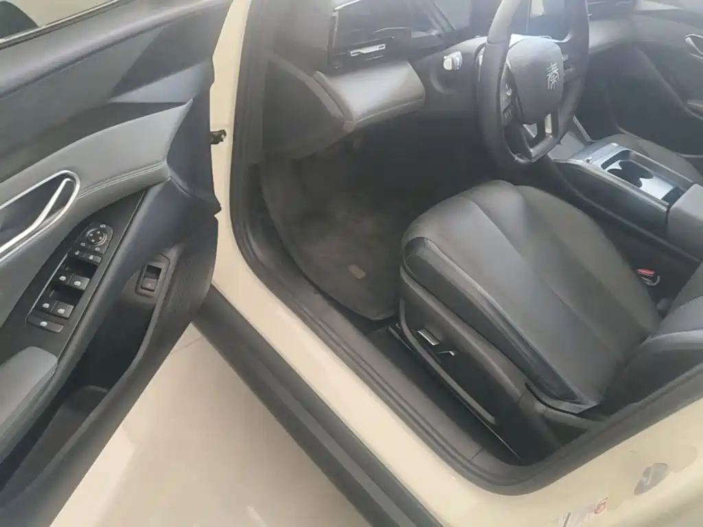 BYD Qin L — миниатюра 16