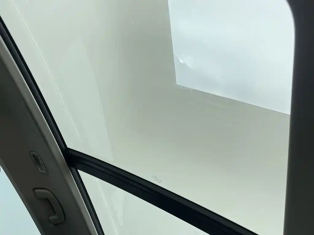 Skoda Karoq — миниатюра 15