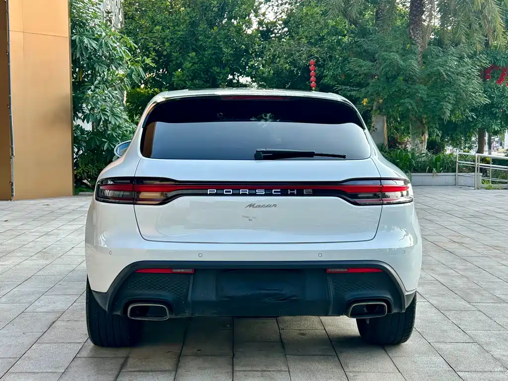 Porsche Macan — миниатюра 5