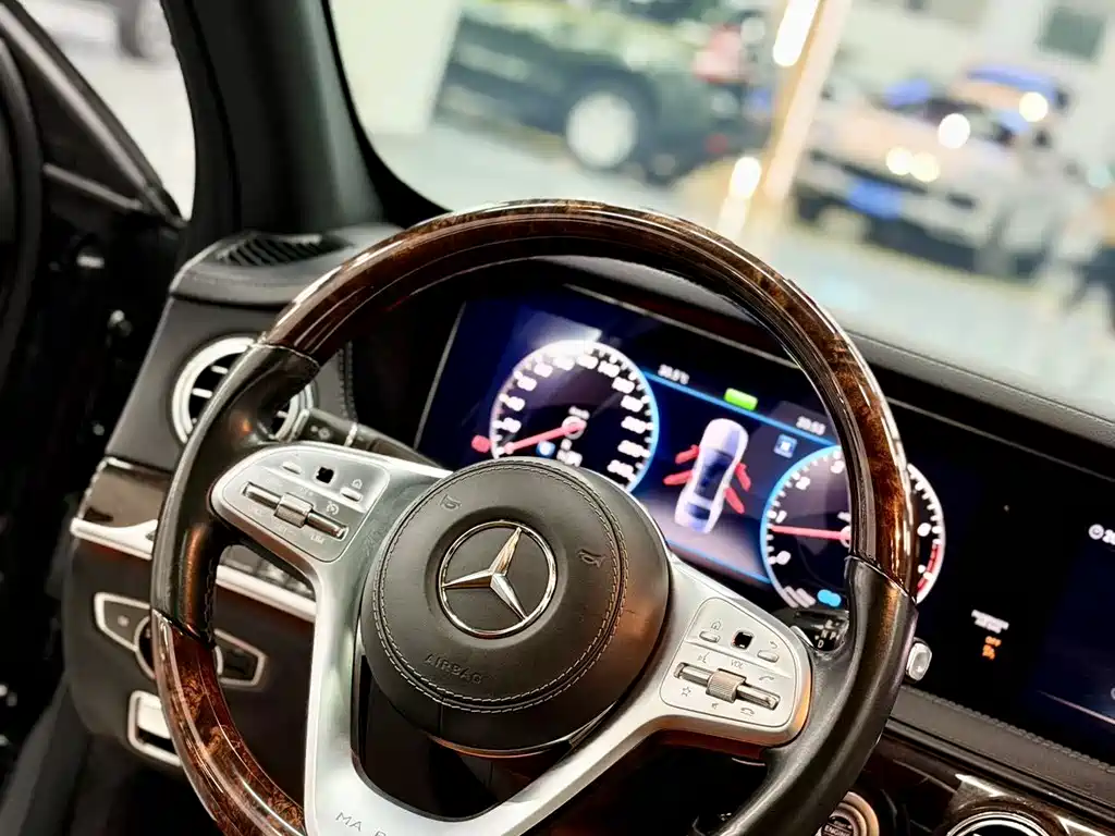 Mercedes-Benz S-Class — миниатюра 4