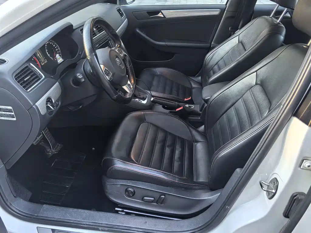 Volkswagen Sagitar — миниатюра 21