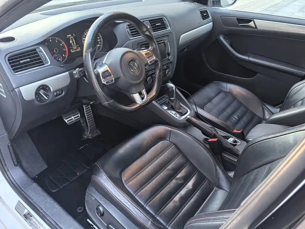 Volkswagen Sagitar — миниатюра 20