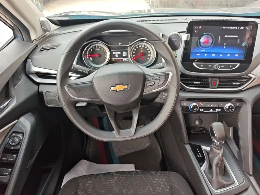 Chevrolet Volando — миниатюра 11