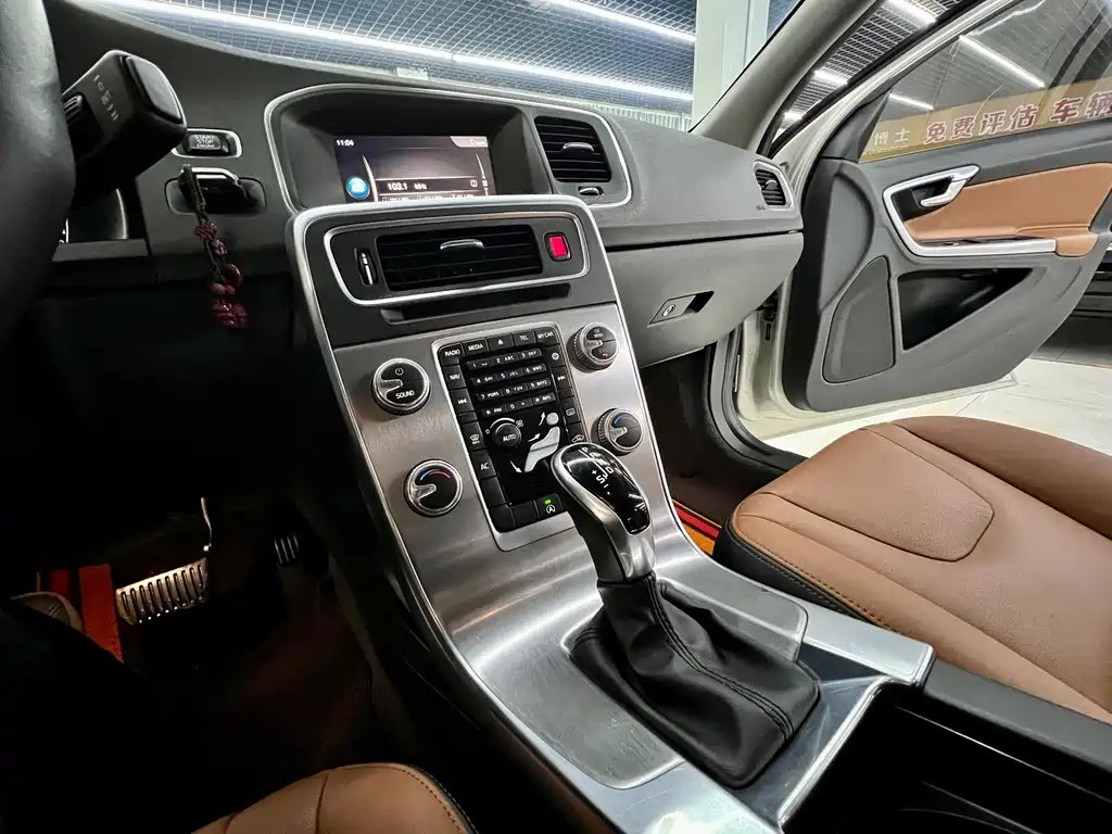 Volvo S60 S60L T3 Smart Advanced Edition, фото 12